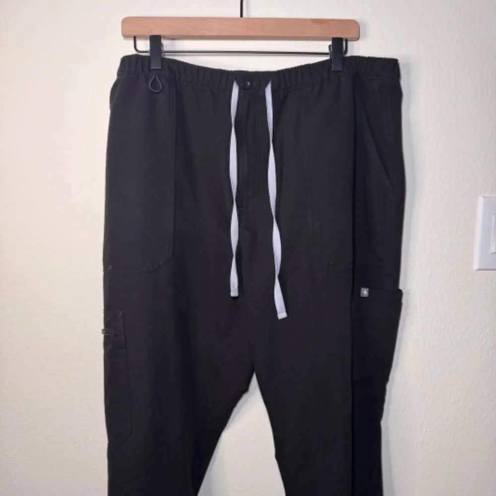 FIGS Men’s Cairo Cargo Scrub Pants XXL Tall Stretch Comfort Medical Workwear